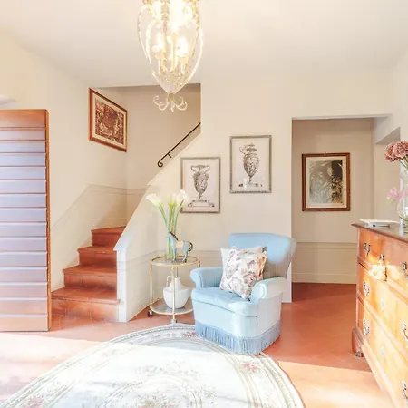 Villa Amore, A Romantic Hilltop In