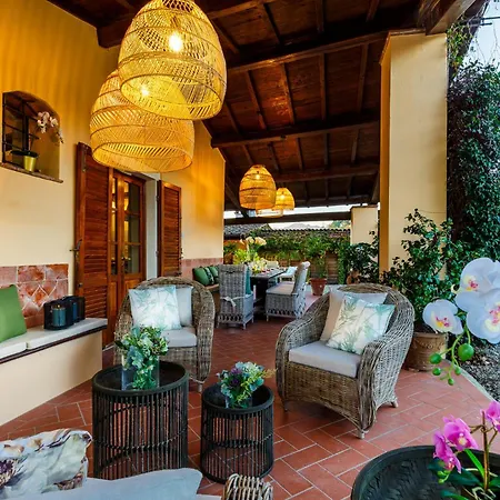 Villa Amore, A Romantic Hilltop In