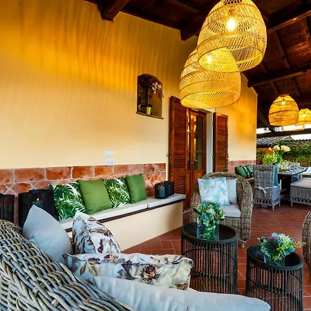 Amore, A Romantic Hilltop In Willa Lukka